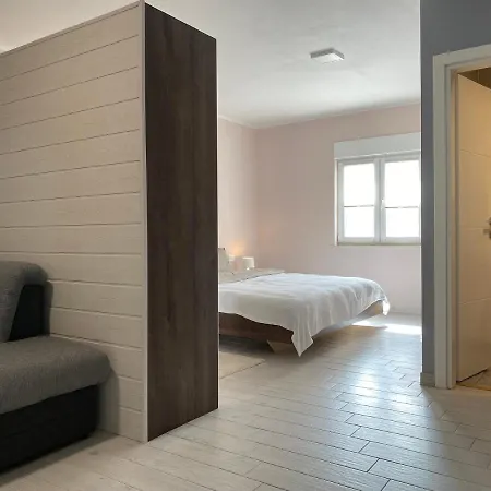 Apartman Maduna 2, Sa Bazenom Lejlighed