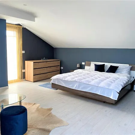 Apartman Maduna 2, Sa Bazenom